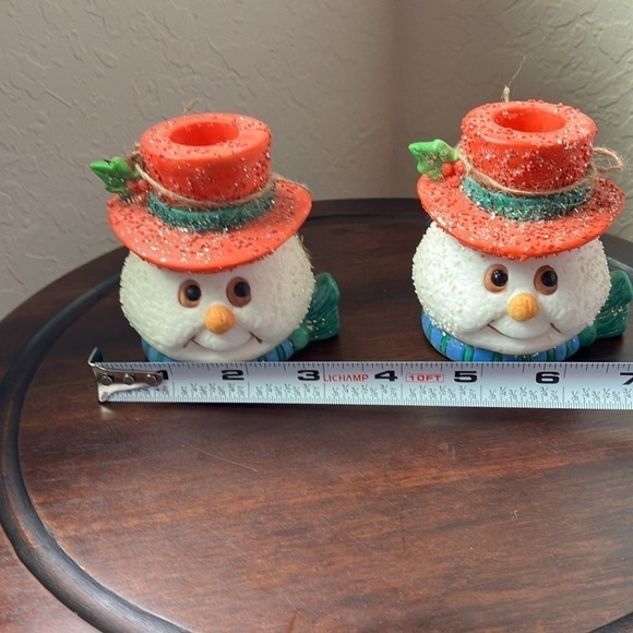 Unbranded: Snowmen tapered candle holders- lot of 2- includes 2 green candles - Picture 5 of 14